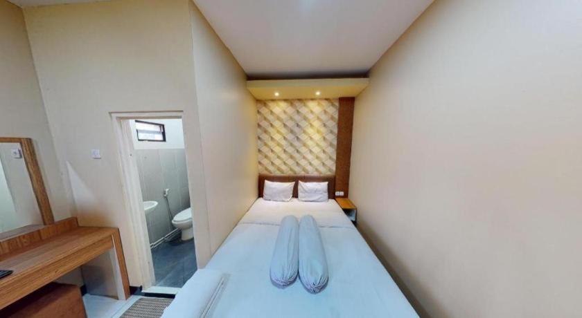 เมอร์ 57 Hotel สุราบายา ภายนอก รูปภาพ